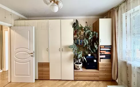6-КОМН. КВАРТИРА С ОТДЕЛКОЙ 150 М² НА 18 ЭТАЖЕ