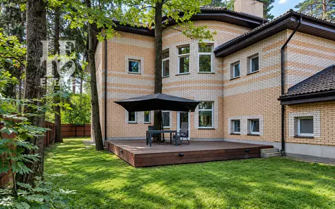 1-этажный коттедж 380 м² с отделкой