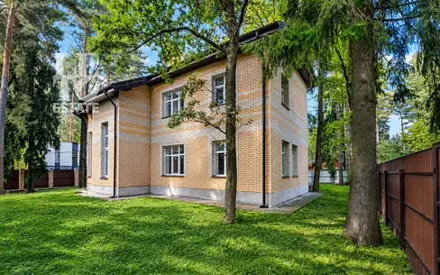 1-этажный коттедж 380 м² с отделкой