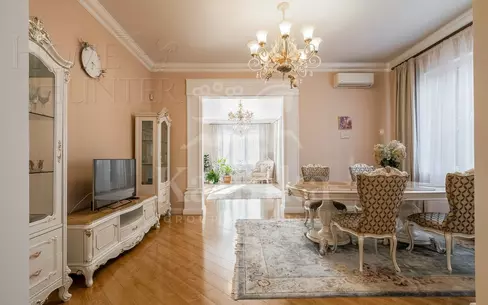 3-этажный коттедж 800 м² с отделкой