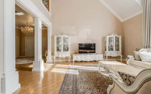 3-этажный коттедж 800 м² с отделкой