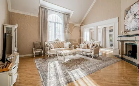 3-этажный коттедж 800 м² с отделкой