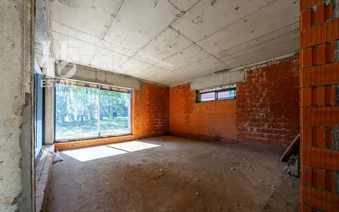 1-этажный коттедж 640 м² без отделки