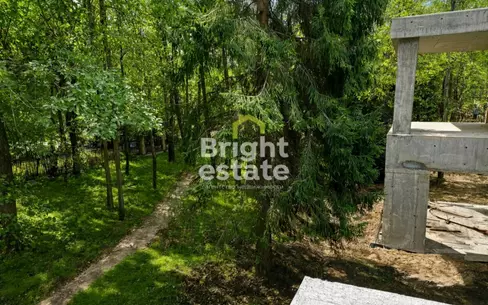 2-этажный коттедж 1 300 м² без отделки