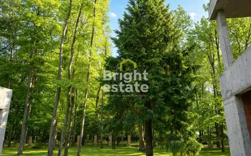 2-этажный коттедж 1 300 м² без отделки