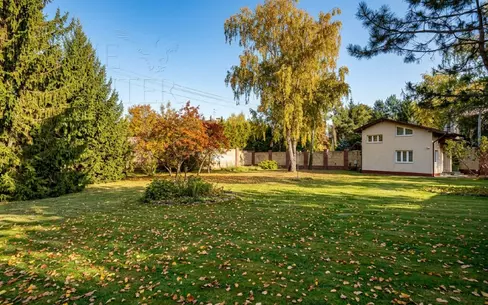 3-этажный коттедж 880 м² с отделкой