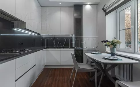 2-этажный коттедж 400 м² с отделкой