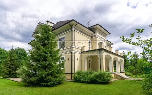 4-этажный коттедж 970 м² без отделки