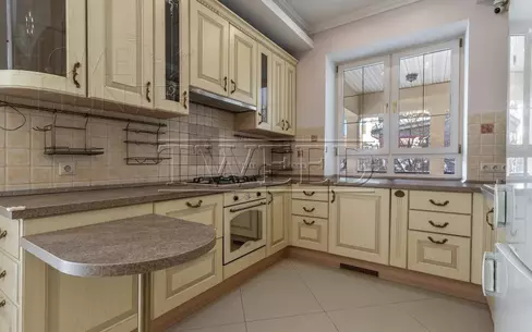 2-этажный коттедж 500 м² с отделкой