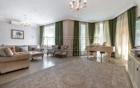 2-этажный коттедж 700 м² с отделкой