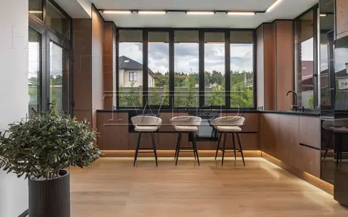 2-этажный коттедж 340 м² с отделкой