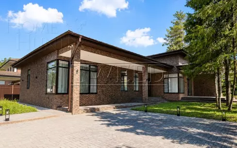 2-этажный коттедж 380 м² с отделкой