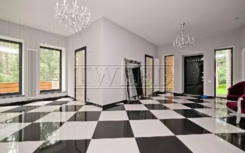 4-этажный коттедж 1 300 м² с отделкой