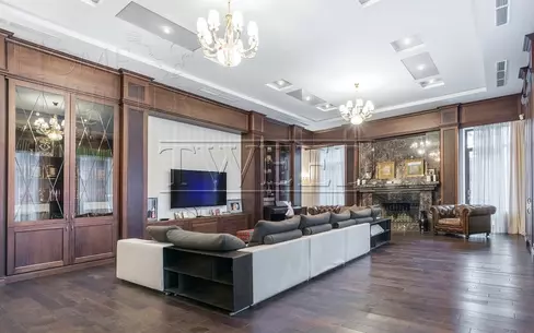 2-этажный коттедж 550 м² с отделкой