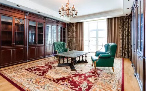 4-этажный коттедж 850 м² с отделкой