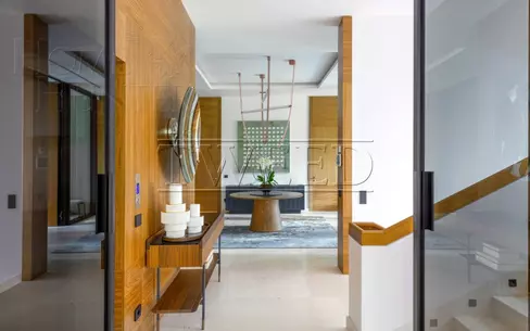 2-этажный коттедж 1 495.4 м² с отделкой