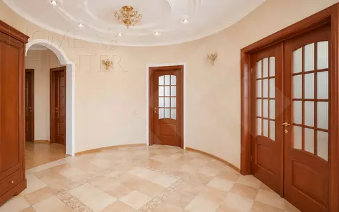 4-КОМН. КВАРТИРА С ОТДЕЛКОЙ 174 М² НА 4 ЭТАЖЕ