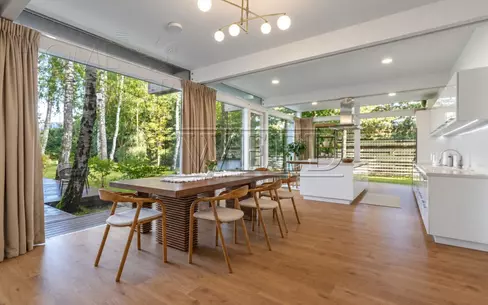 2-этажный коттедж 290 м² с отделкой