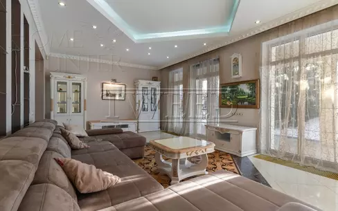 2-этажный коттедж 500 м² с отделкой
