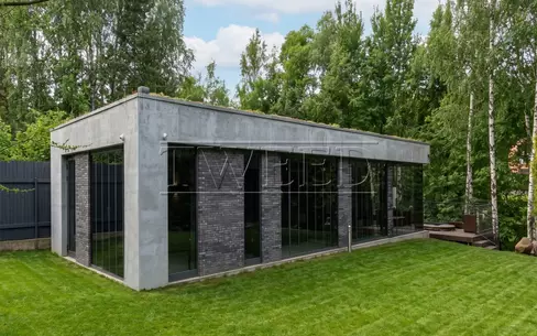 3-этажный коттедж 800 м² без отделки