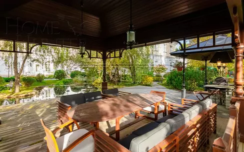 2-этажный коттедж 1 800 м² с отделкой