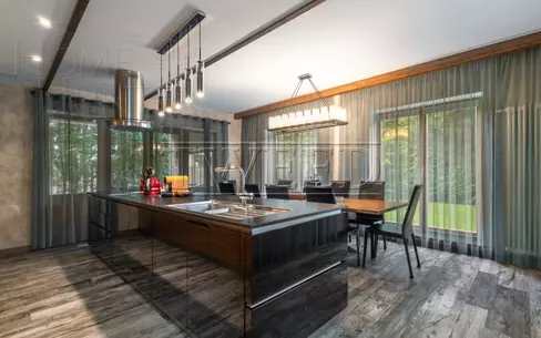 2-этажный коттедж 700 м² с отделкой