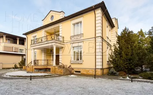 3-этажный коттедж 1 150 м² с отделкой