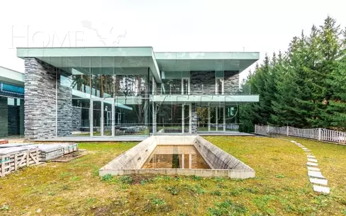 3-этажный коттедж 1 546 м² без отделки