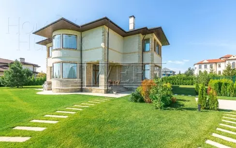 2-этажный коттедж 437 м² с отделкой