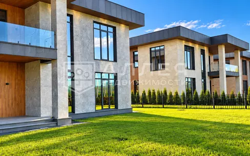 2-этажный коттедж 380 м² без отделки