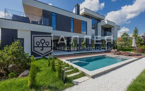 2-этажный коттедж 850 м² с отделкой
