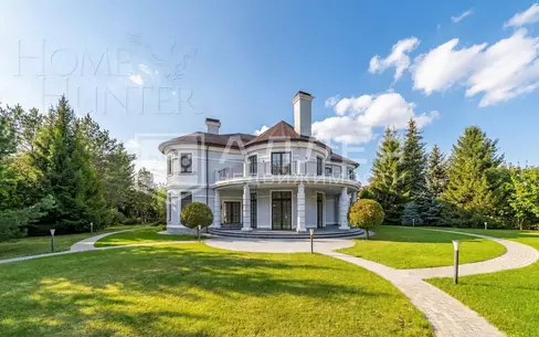 2-этажный коттедж 590 м² с отделкой