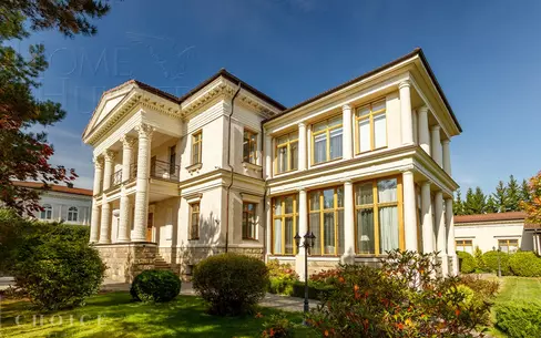 2-этажный коттедж 709 м² с отделкой
