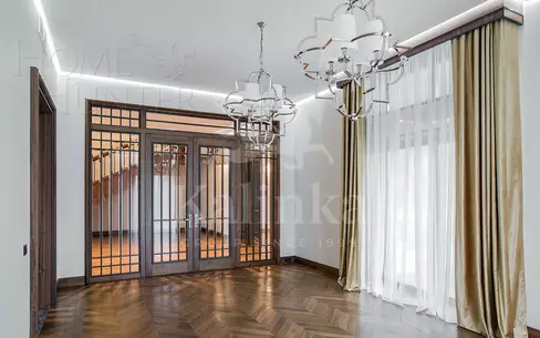 2-этажный коттедж 989.7 м² с отделкой