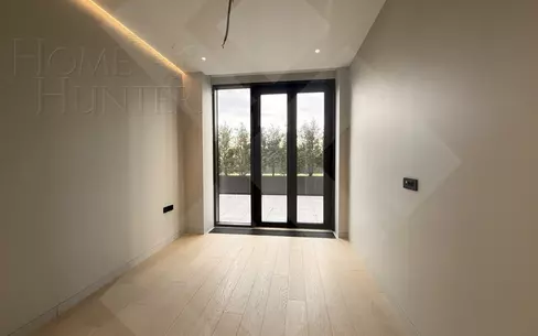 4-КОМН. КВАРТИРА С ОТДЕЛКОЙ 161.5 М² НА 2 ЭТАЖЕ