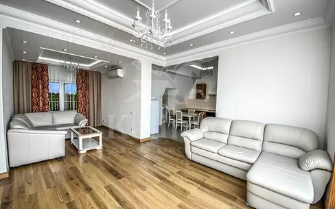 2-этажный таунхаус 350 м² с отделкой