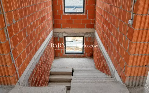 2-этажный коттедж 290.6 м² без отделки