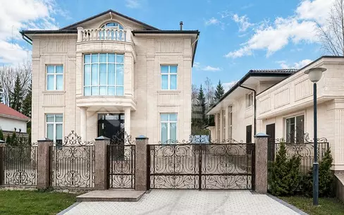 КОТТЕДЖ 525 м² с отделкой
