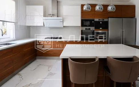 2-этажный коттедж 560 м² с отделкой