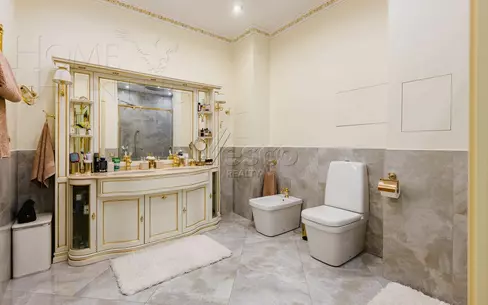 2-КОМН. КВАРТИРА С ОТДЕЛКОЙ 100 М² НА 2 ЭТАЖЕ