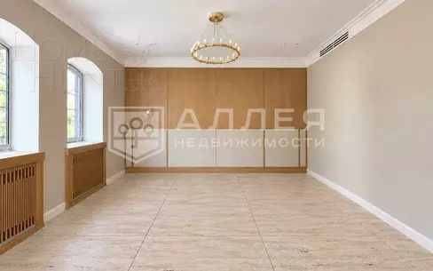 3-этажный коттедж 350 м² с отделкой