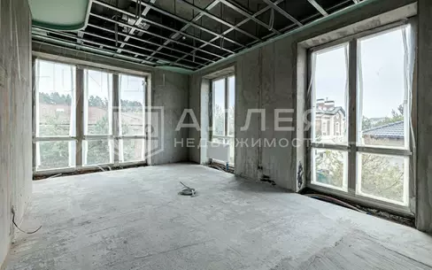 3-этажный коттедж 1 772 м² без отделки