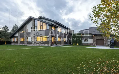 3-этажный коттедж 900 м² с отделкой
