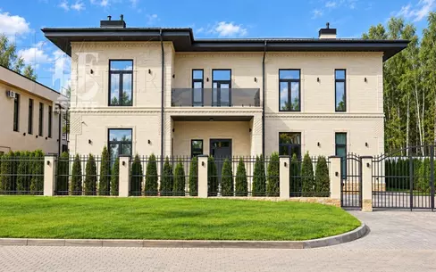 1-этажный коттедж 474 м² с отделкой