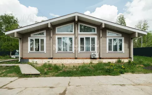 1-этажный коттедж 215 м² с отделкой