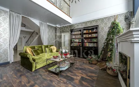 3-этажный коттедж 800 м² с отделкой