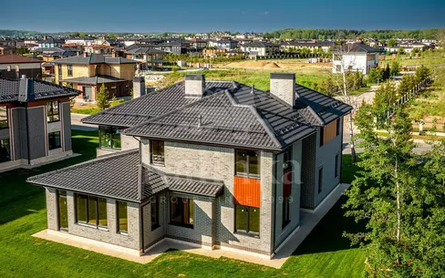 2-этажный коттедж 298.3 м² без отделки