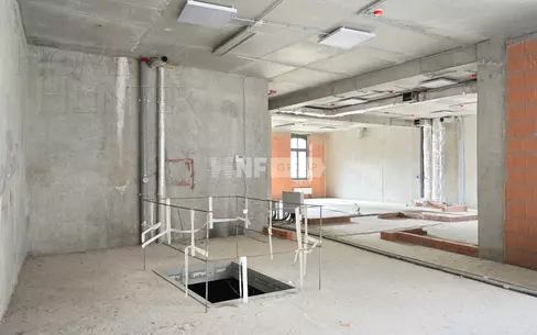 4-УРОВНЕВЫЙ ТАУНХАУС БЕЗ ОТДЕЛКИ 590 М² НА 1 ЭТАЖЕ