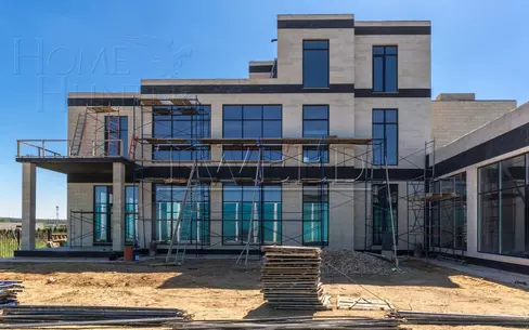 2-этажный коттедж 600 м² без отделки