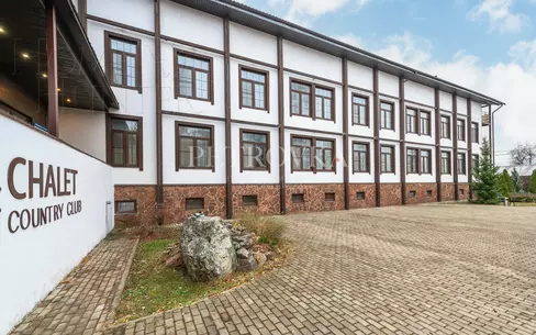 1-этажный коттедж 1 323.9 м² с отделкой